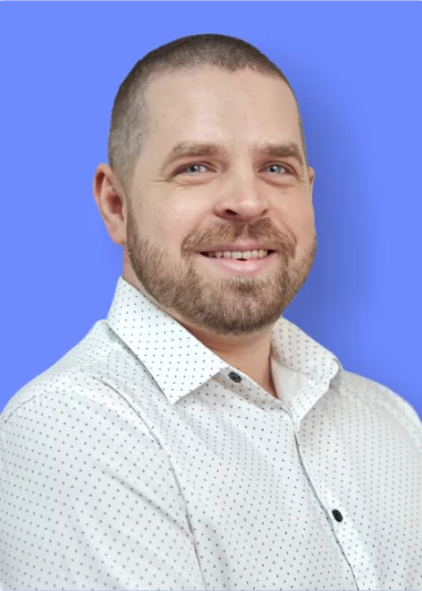 Илья Вашарин
