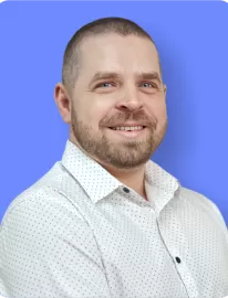 Илья Вашарин